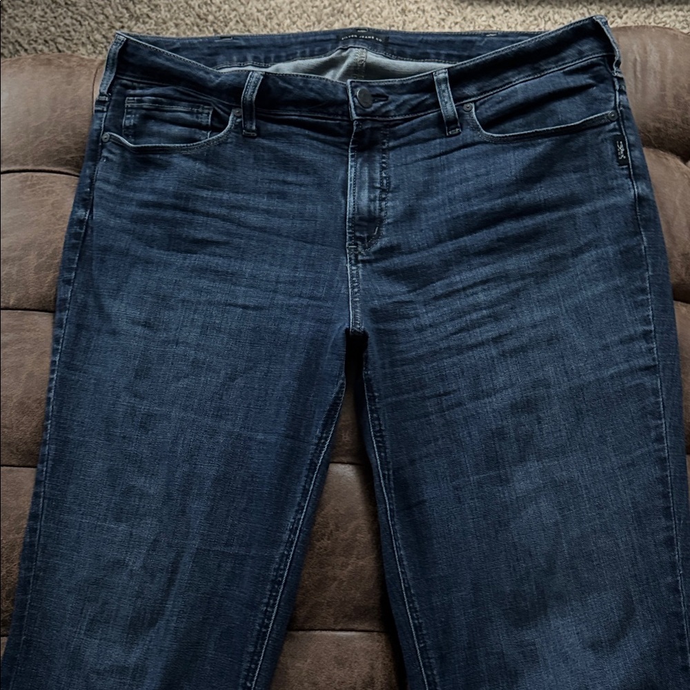 Silver Suki Mid Rise Slim Bootcut Luxe Stretch Jeans 18w/31